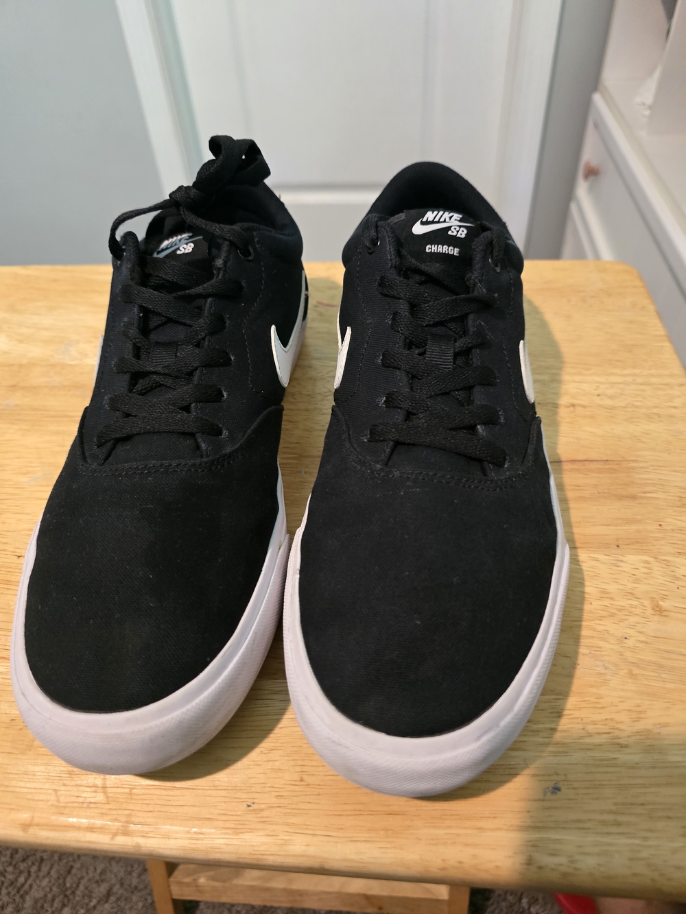 Nike SB Charge Men's Skate Shoes - Black/White Size 11 Men's